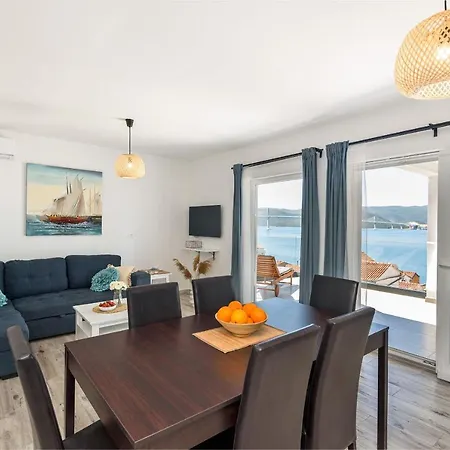 Morska 3 Apartmán Komarna