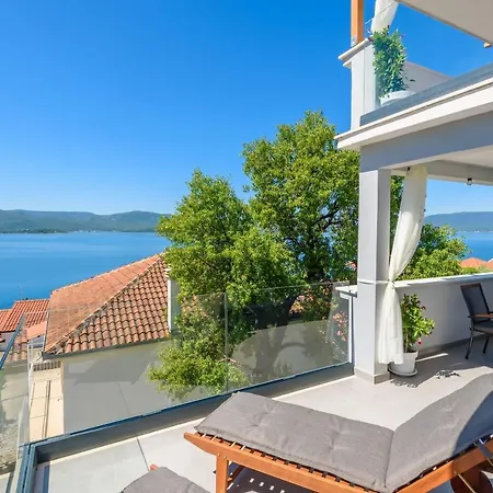 Morska 3 كومارنا